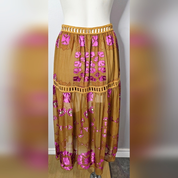 SEXY 'For Love & Lemons) Sheer Skirt With Mini Skirt Under Layer - Picture 5 of 6